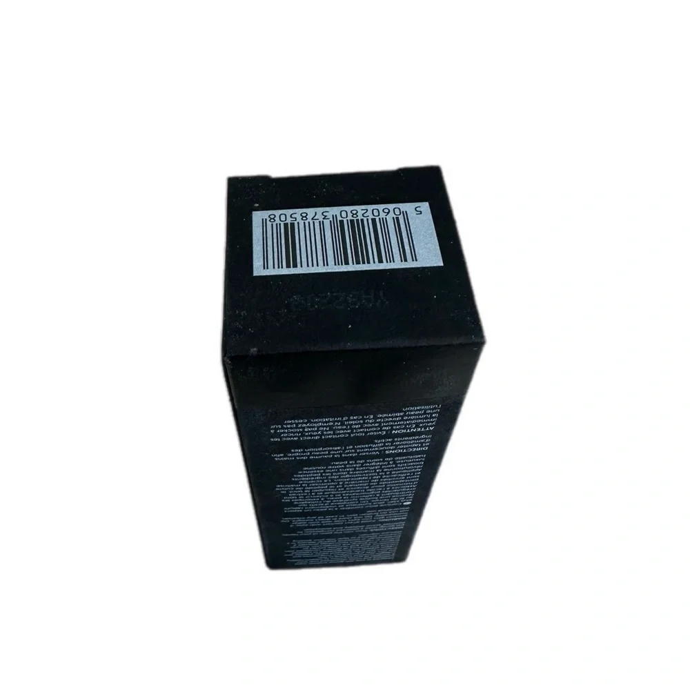 111SKIN‎ Black, diamond brightening essence- New